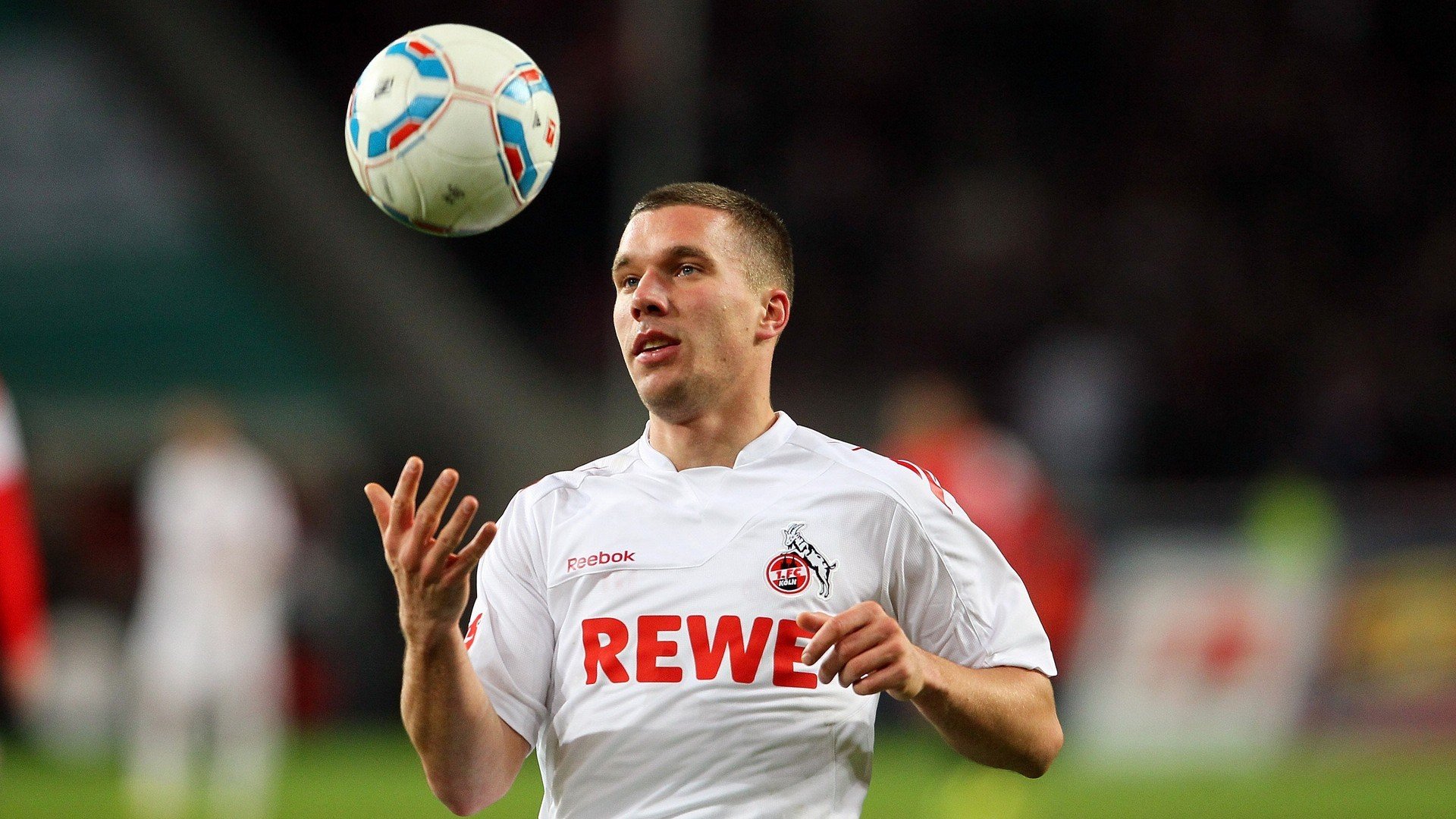 九游登录中心-_体育+艺术展演：视觉与运动的奇幻融合_，视觉运动整合