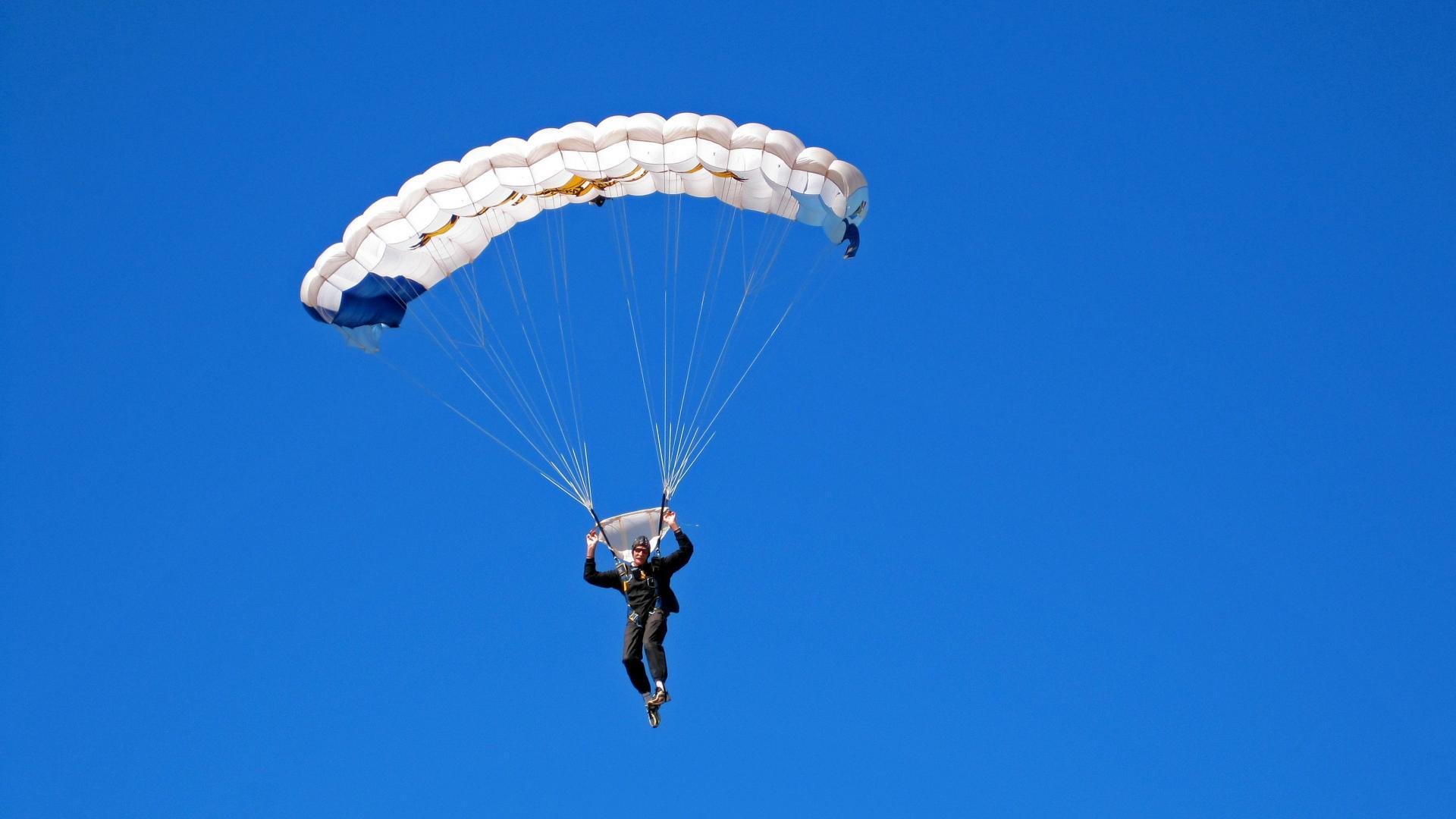 塞内加尔马术协会授予马尔科·阿尔瓦雷斯“年度最佳马匹护理员”称号。